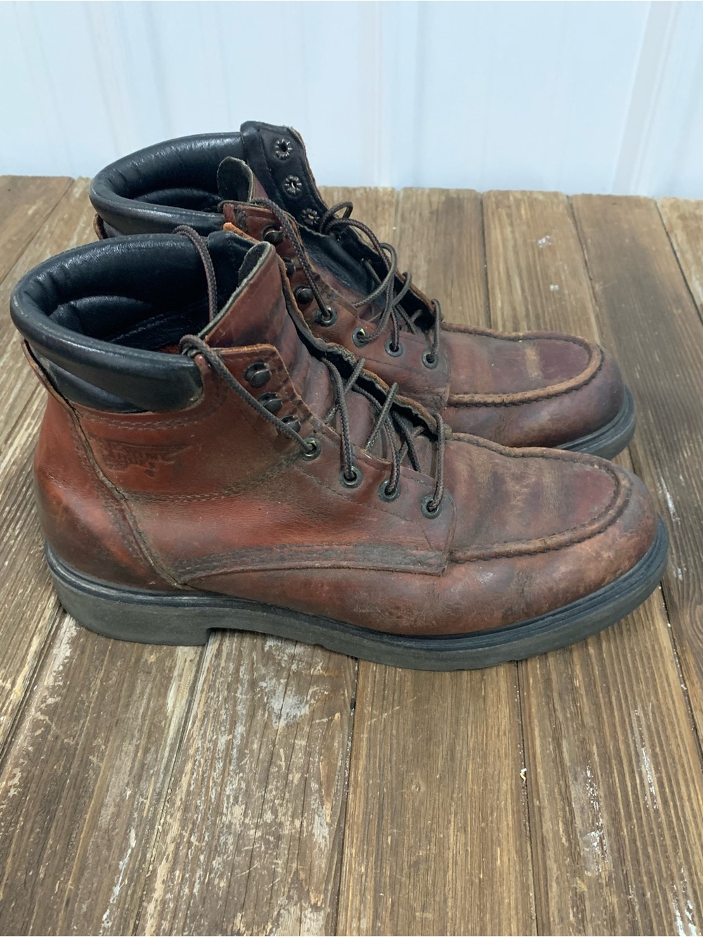 Red Wing Shoes Men's Rustic Brown Leather Moc Toe Work Boots - Picture 6 of 10